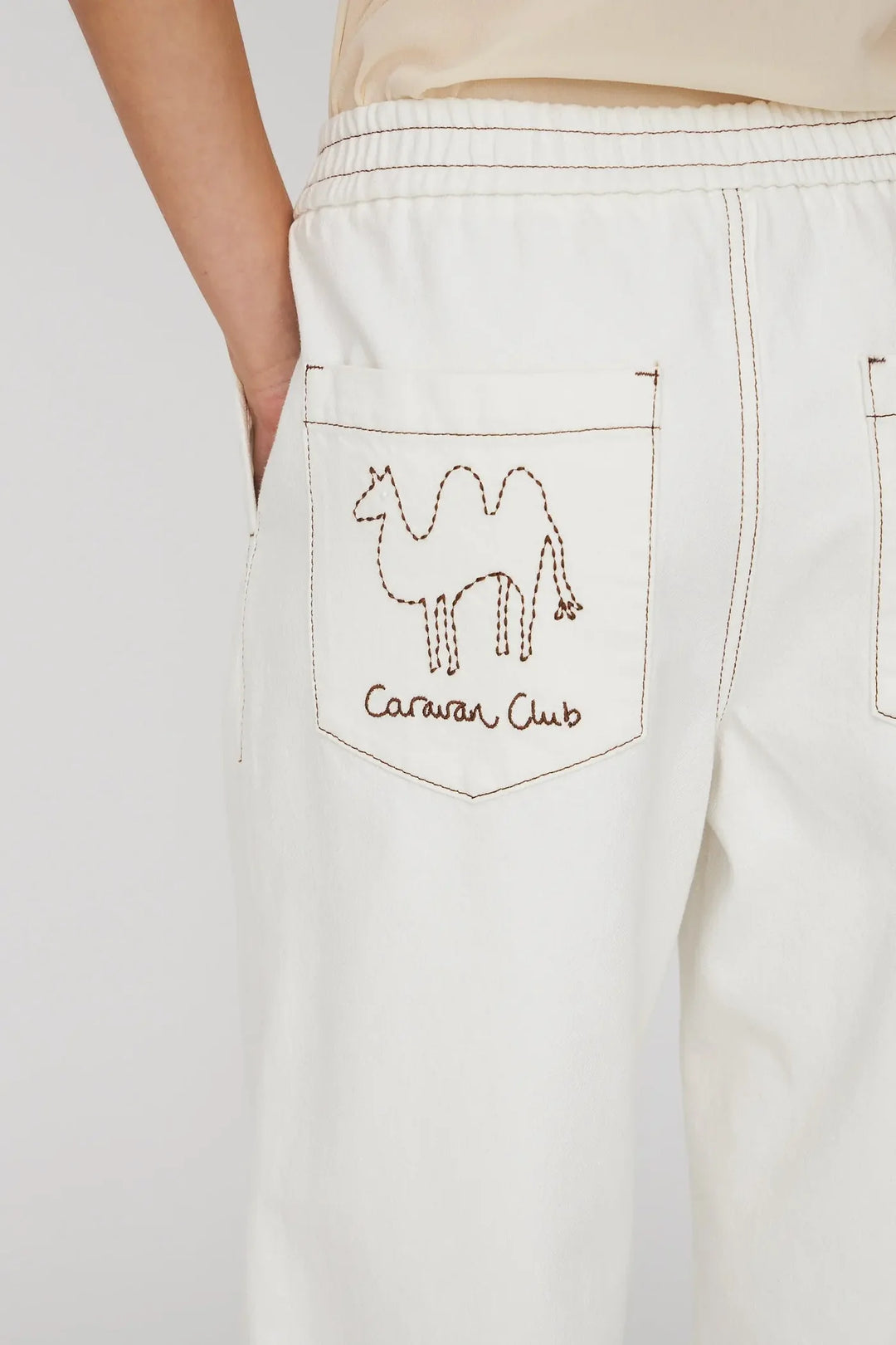 Stella Nova – Carrot Shape Pants in White