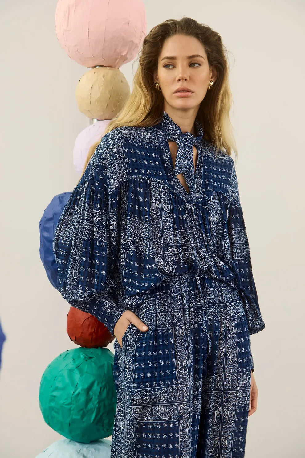 Hunter Bell – Celeste Blouse in Inkwell Paisley