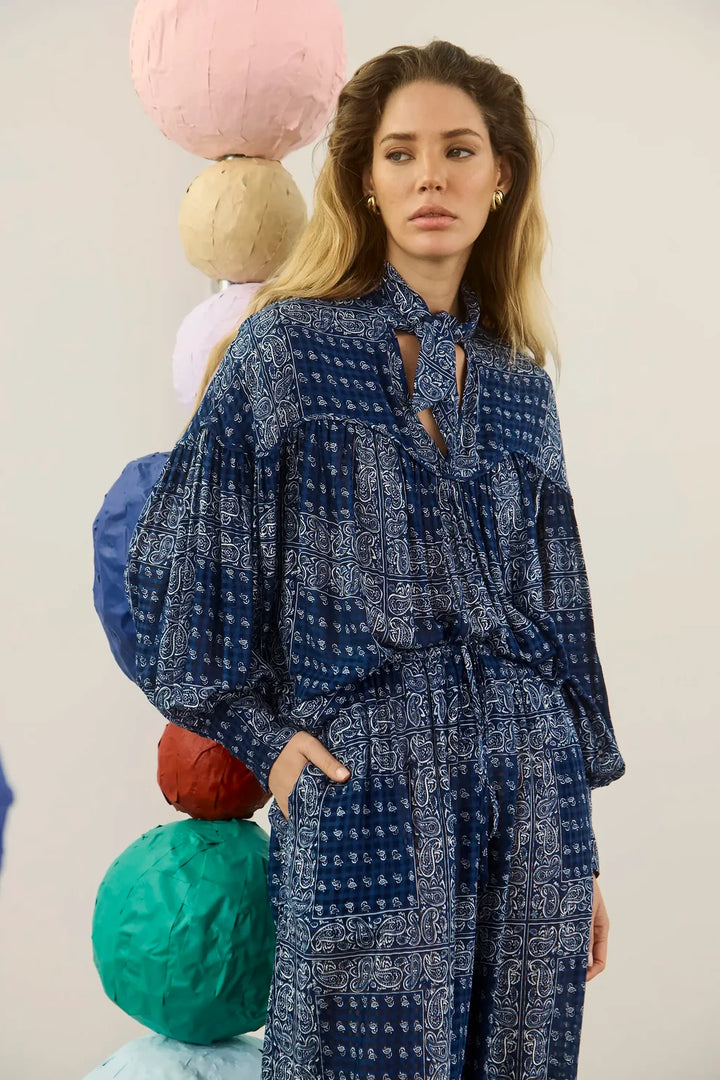 Hunter Bell – Celeste Blouse in Inkwell Paisley