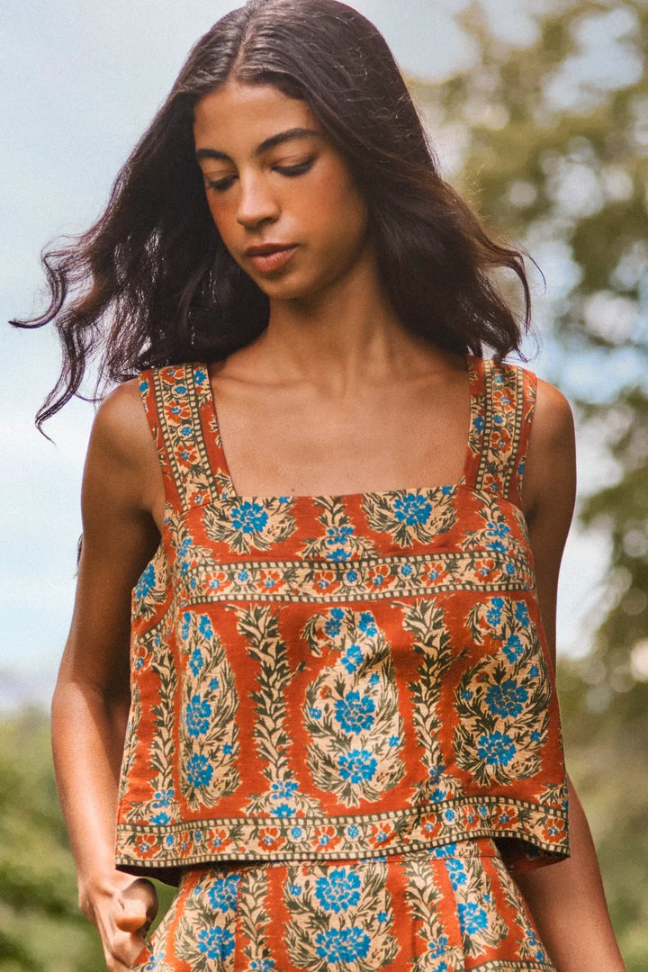 Hunter Bell – Corby Top in Amber Glen Brown