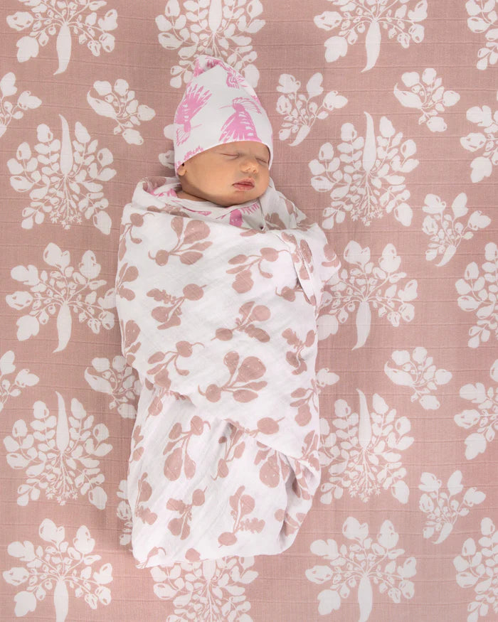 Lewis – Swaddle in Mauve Radish