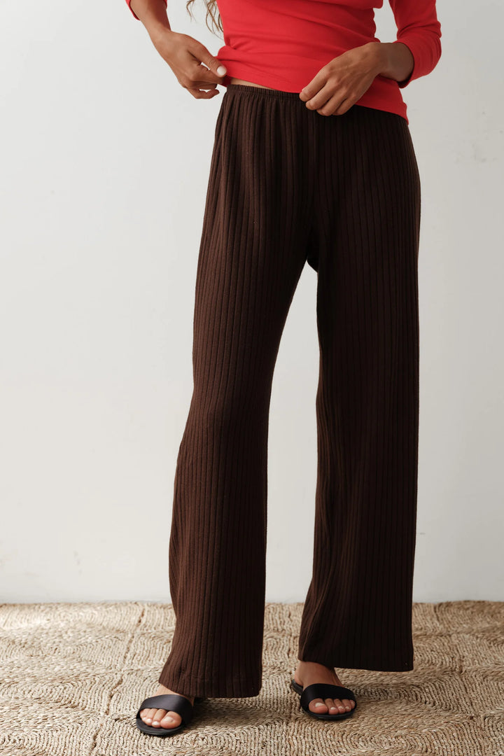 Donni – Sweater Rib Simple Pant in Espresso