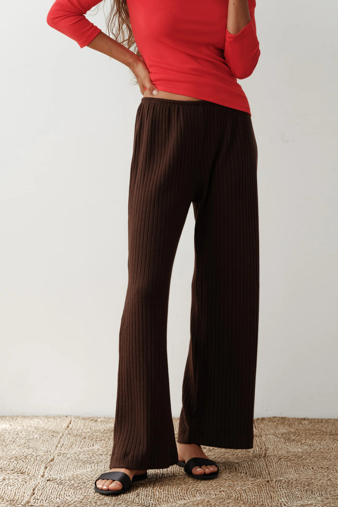 Donni – Sweater Rib Simple Pant in Espresso