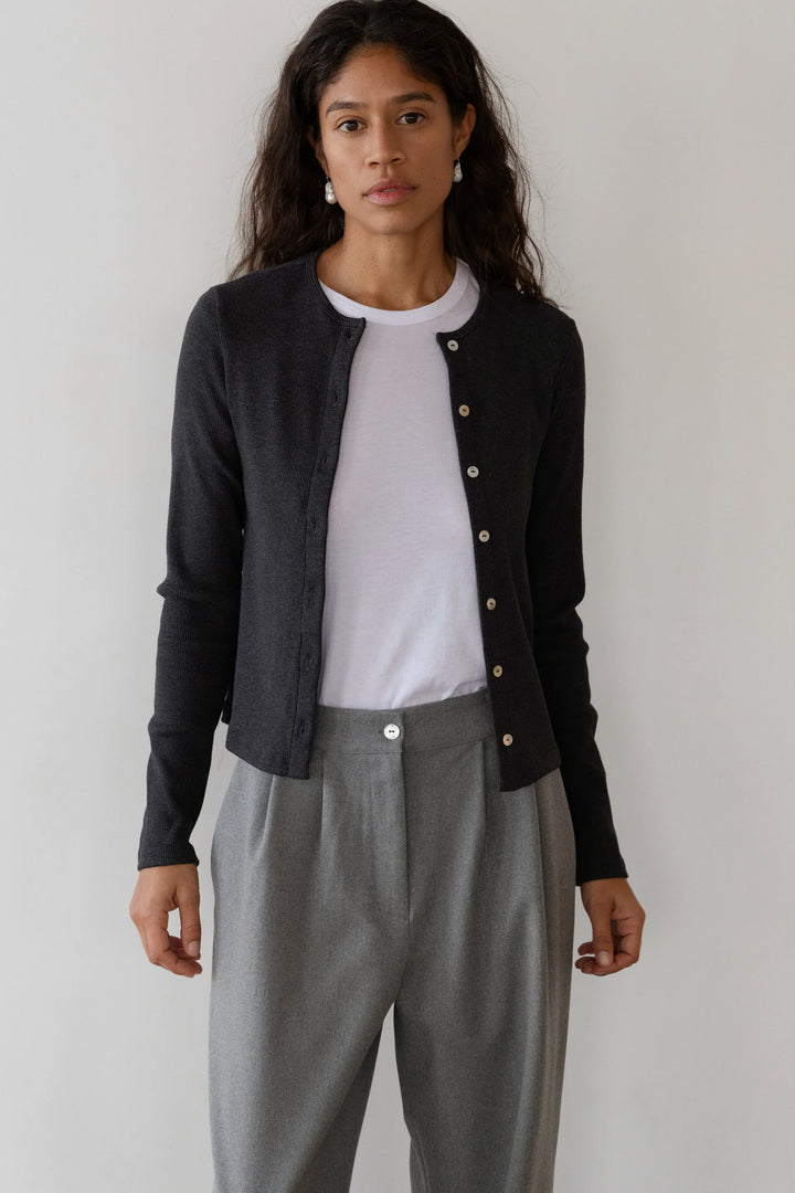 Donni – Rib Cardi in Charcoal Grey
