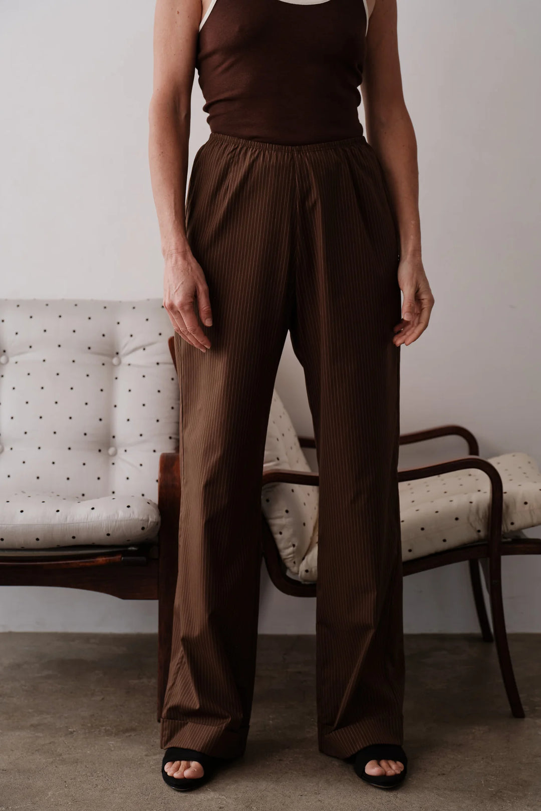 Donni – Pop Pinstripe Simple Pant in Walnut