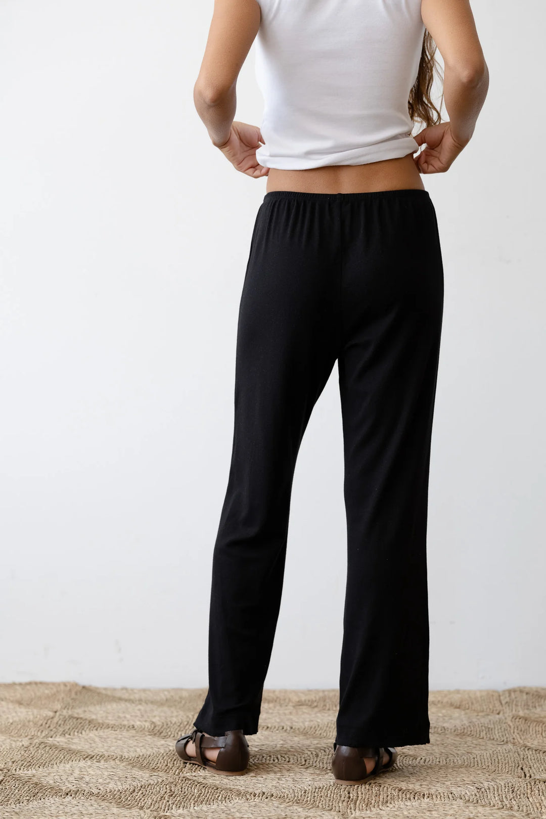 Donni – Baby Rib Scallop Pant in Jet