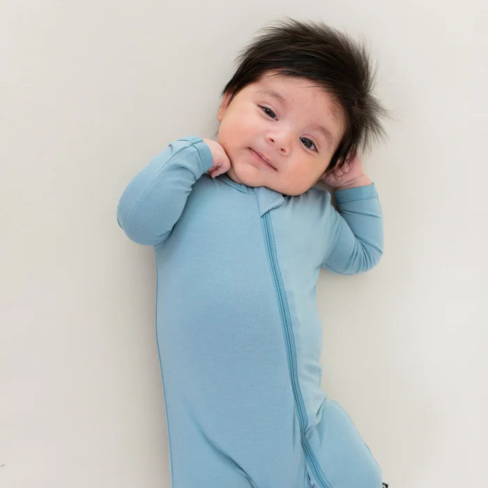 Kyte Baby – Bamboo Zippered Romper in Dusty Blue