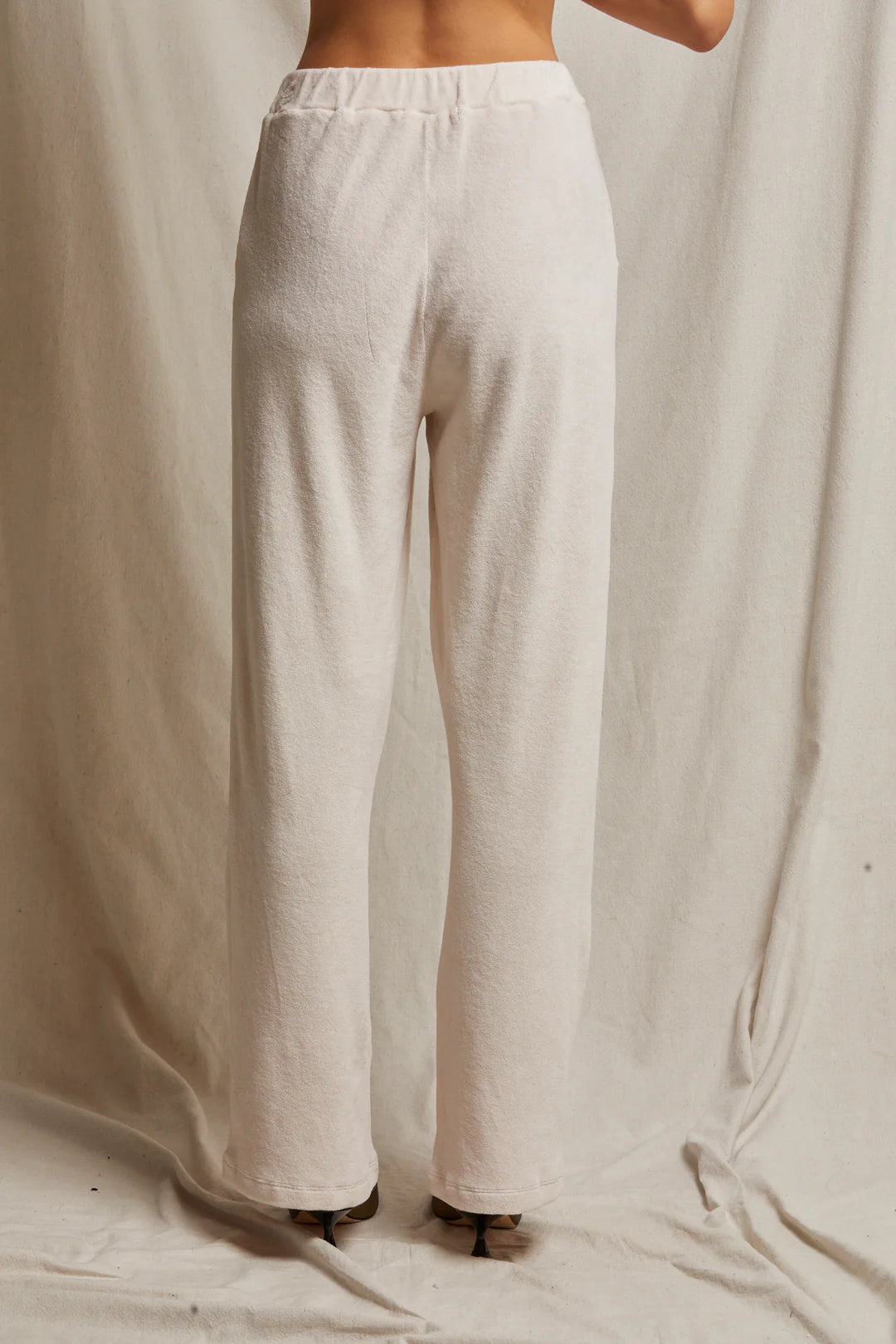 Perfect White Tee – Holly Velour Wide-Leg Sweatpants in Sugar