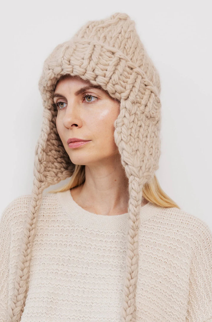 Wol Hide - Handknit Hat in Putty