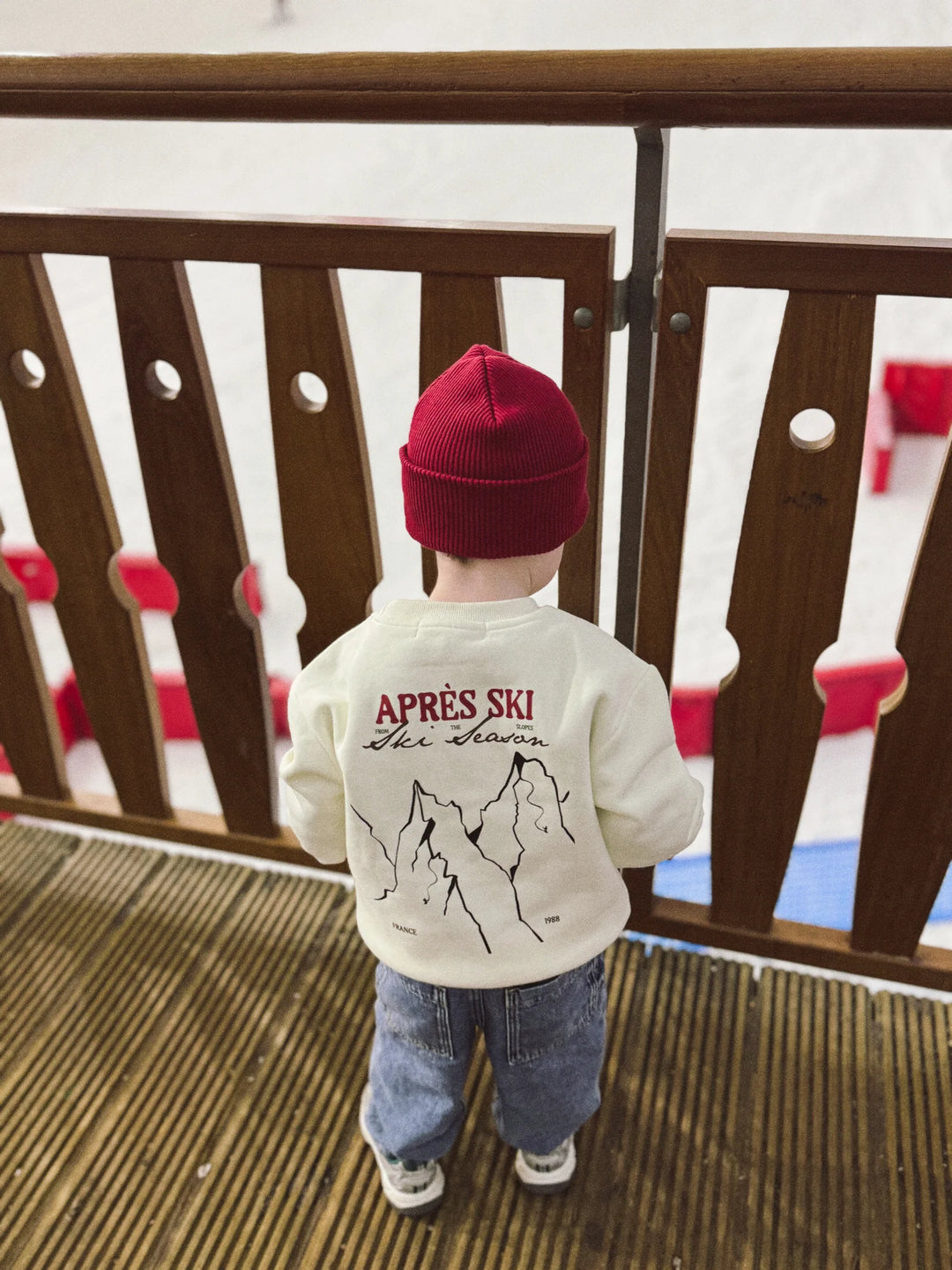Simply Extra Jordanary – Apres Ski Sweatshirt