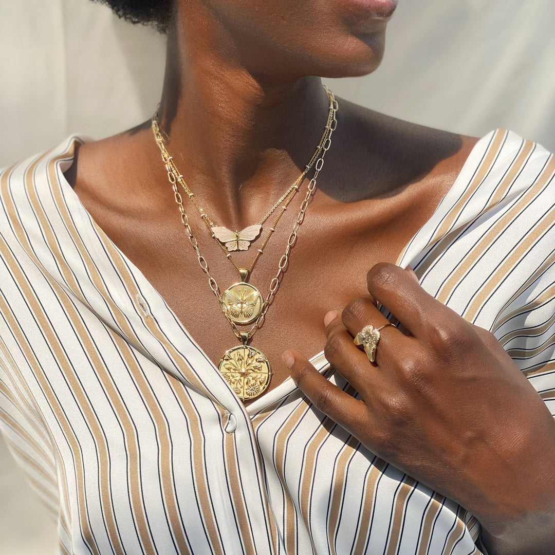 Jane Winchester – Small "Free" Coin Pendant on Drawn Link Chain