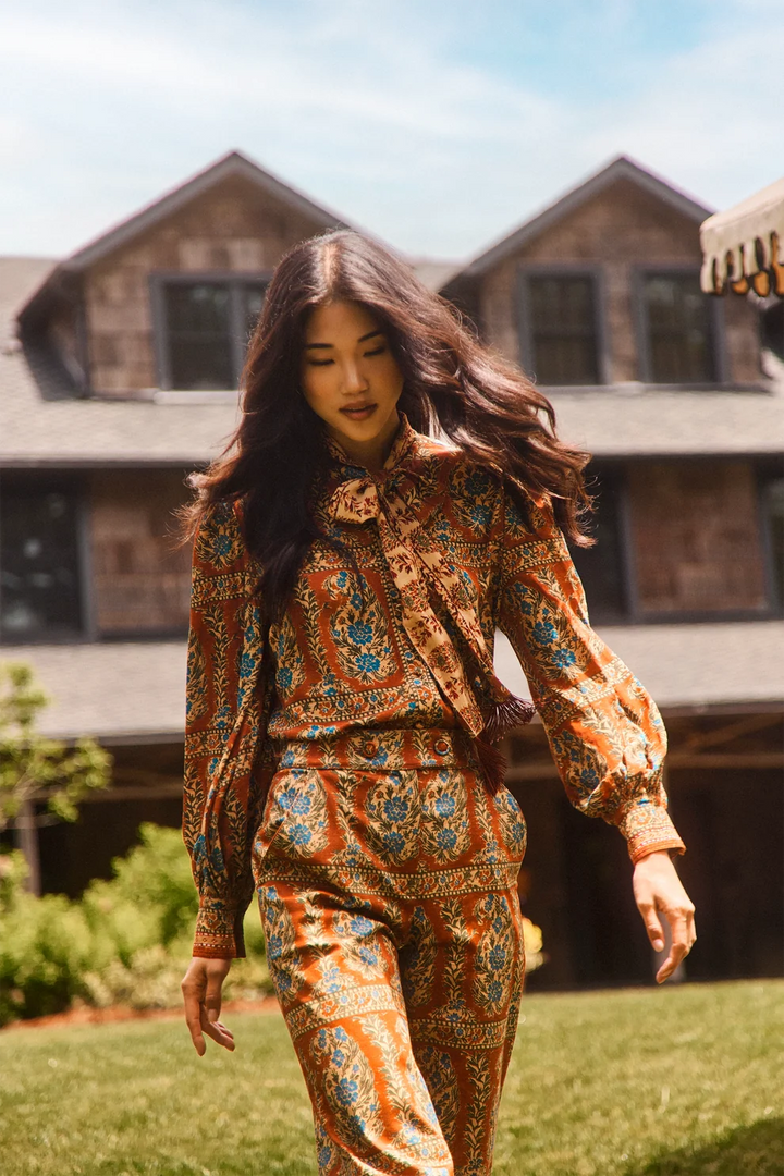 Hunter Bell – Karis Blouse in Amber Glen Brown