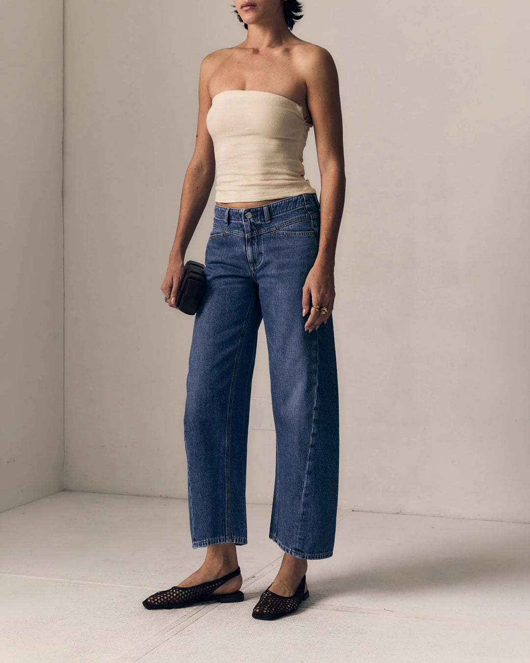 Le Jean - Selena Crop Mid-Rise Jeans in Indigo Bloom