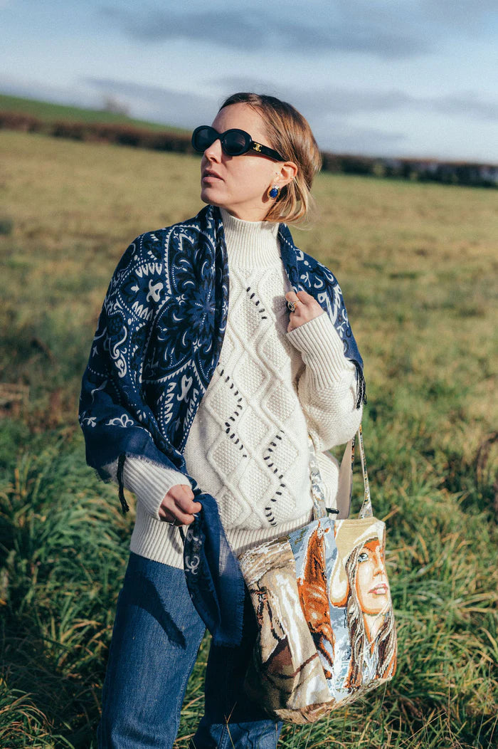 Maison Lecomte Flament – Cashmere Bandana in Navy