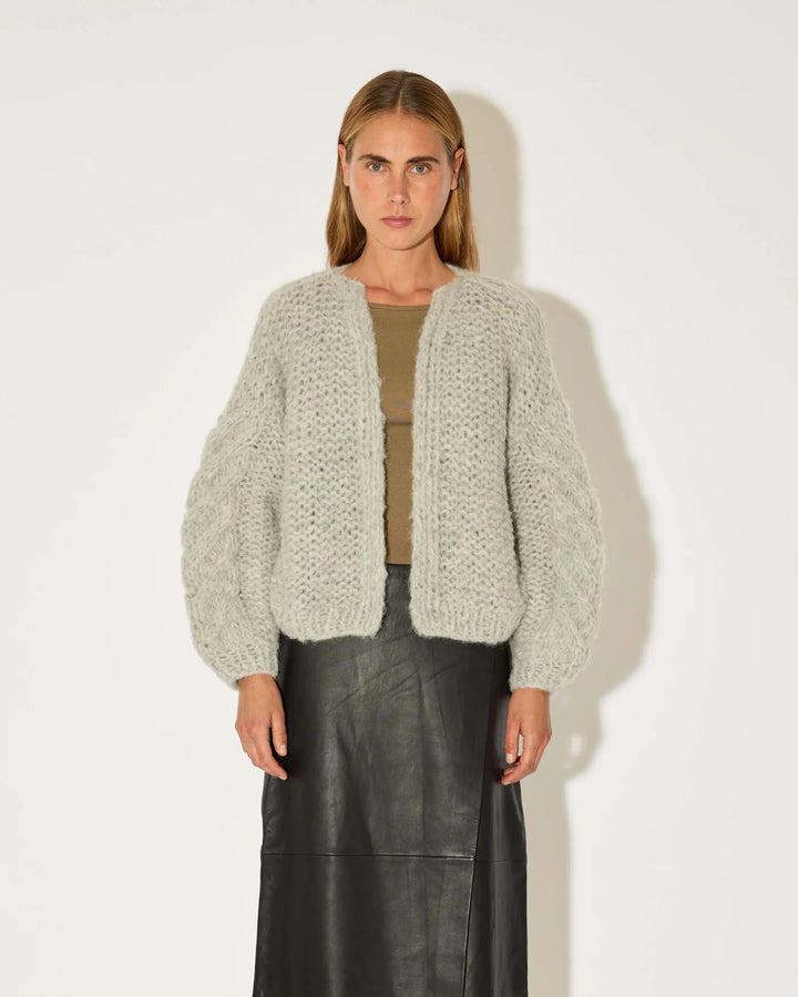 Maiami – Fleecy Alpaca Cable Bomber Cardigan in Grey