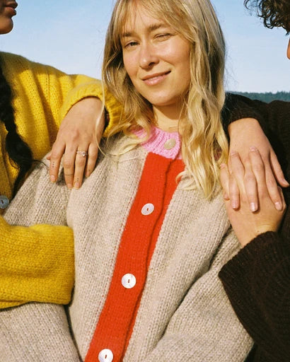Nikki Chasin – Sheba Cardigan in Oatmeal Colorblock