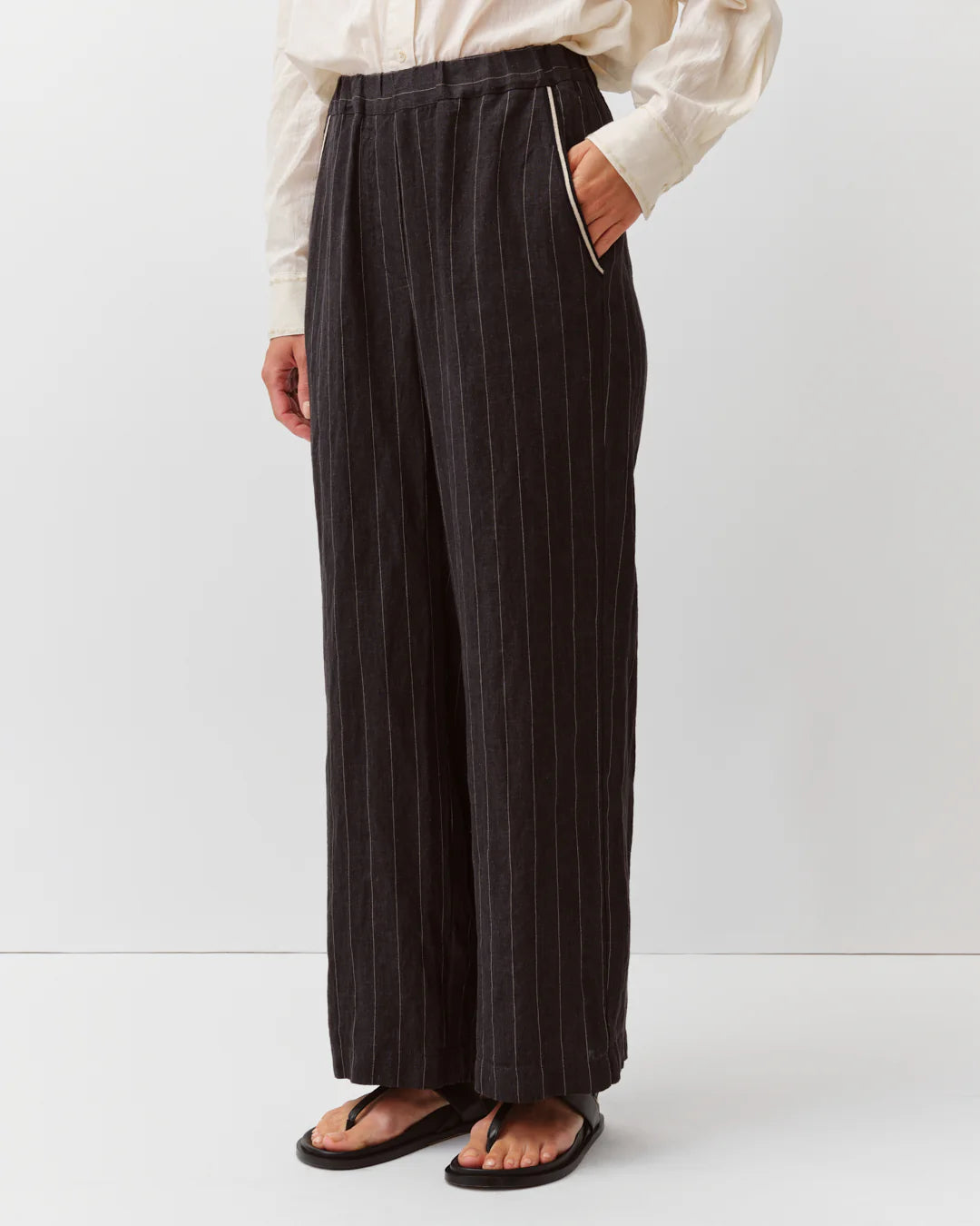 Diega - Pantero Pant in Black and Ecru