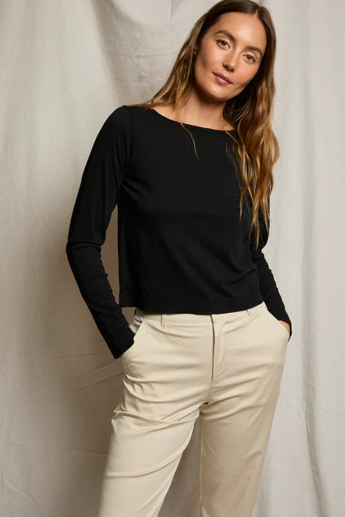 Perfect White Tee – Parker Crispy Long Sleeve Boatneck Top in True Black