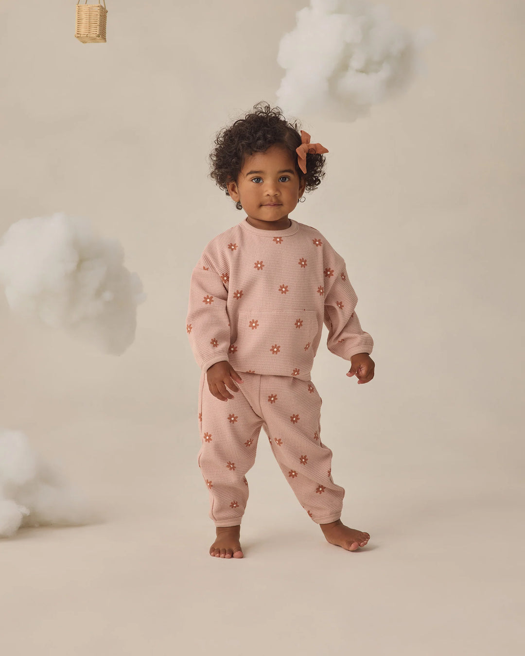 Quincy Mae – Waffle Sweatshirt & Pants Set in Pink Daisy