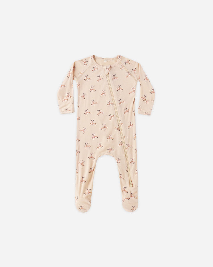 Quincy Mae – Bamboo Zip Long Sleeve Footie in Reindeer