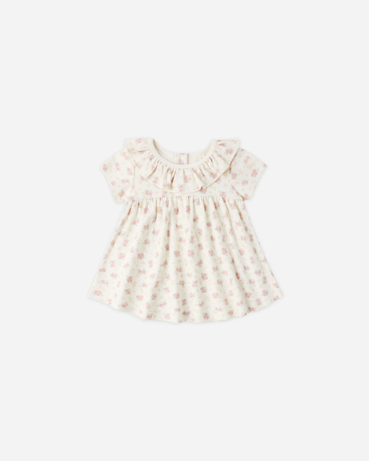 Quincy Mae – Ruffle Collar Jersey Dress in Flower Field