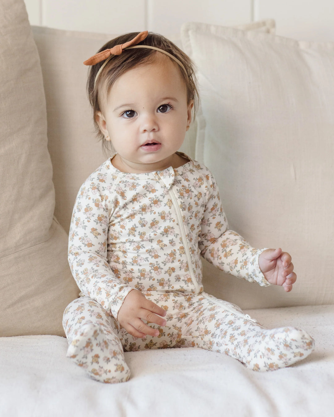 Quincy Mae – Bamboo Zip Long Sleeve Footie in Wildflower