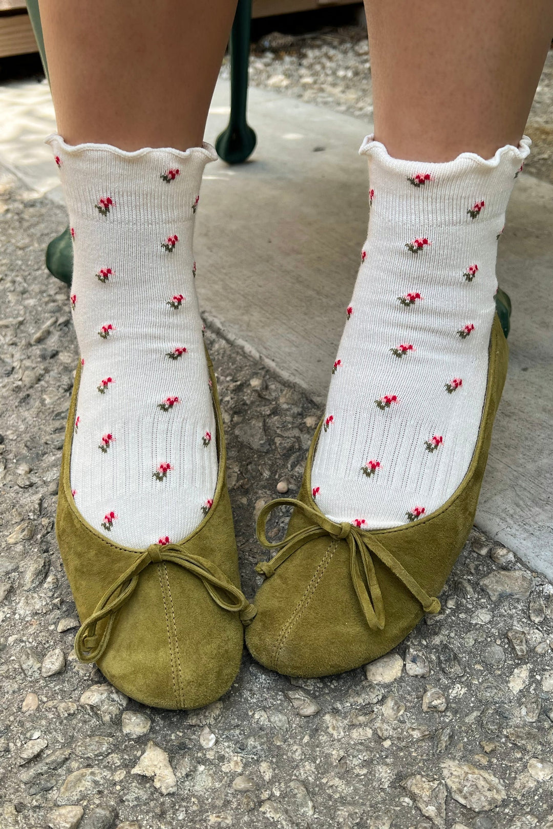Le Bon Shoppe - Ruffled Hugger Crew Sock in Petal