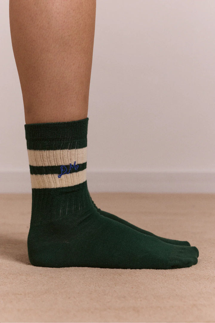 Damson Madder – Sporty Calf Length Socks in Green and Cream