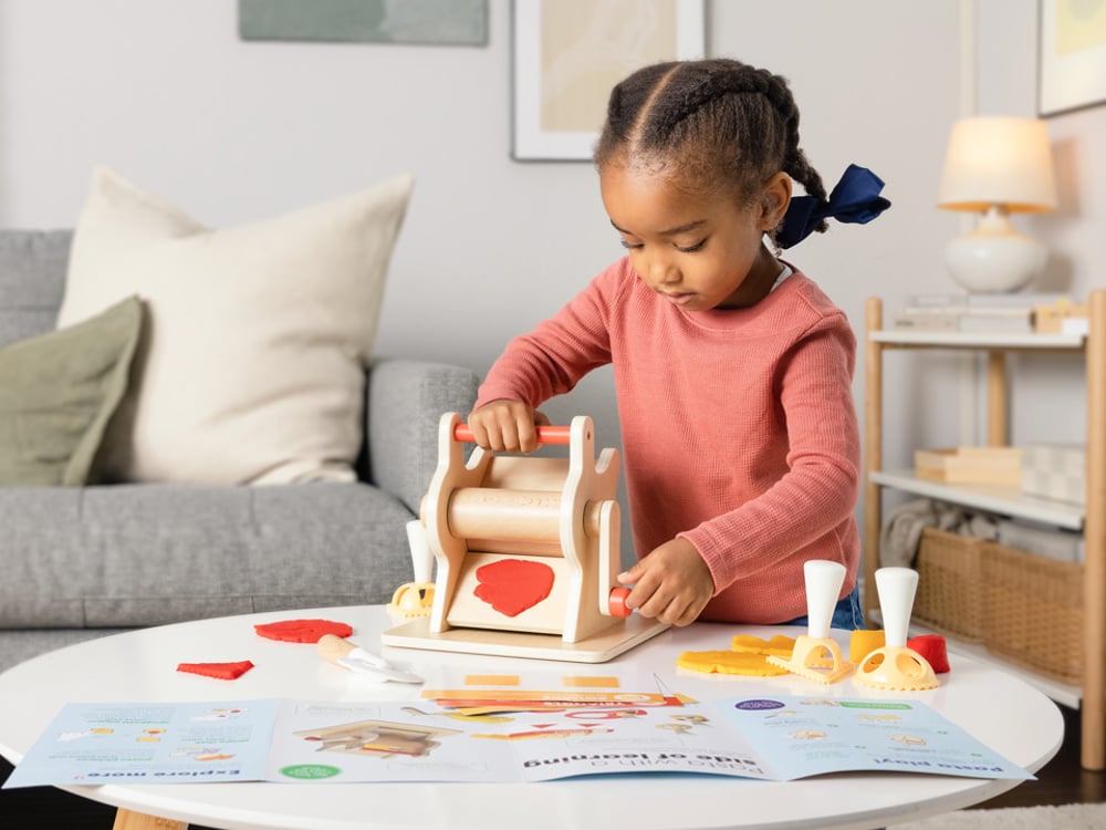 Fun Dough Pasta Maker