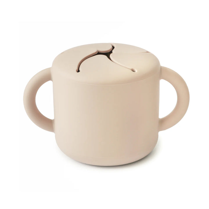 Mushie - Silicone Snack Cup in Shifting Sand