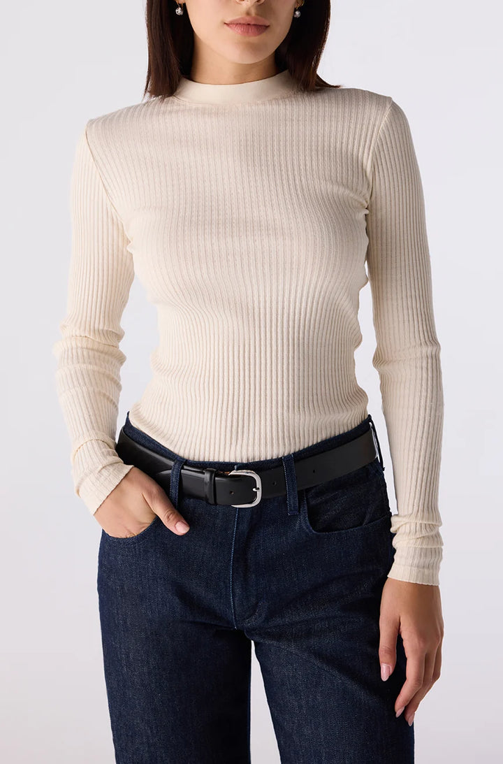 AMO – Ruthie Long Sleeve Tee in Bone