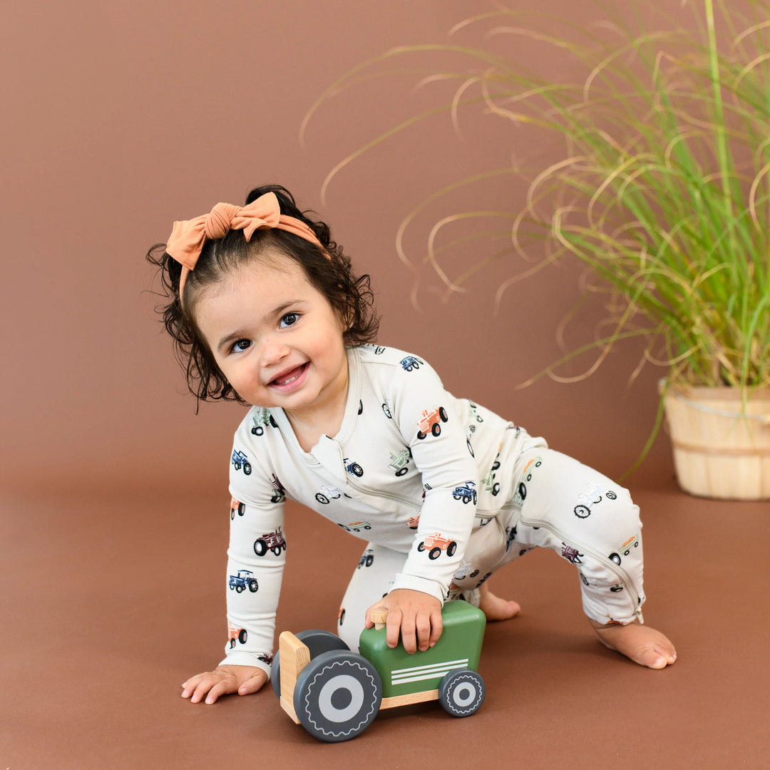 Kyte Baby – Bamboo Zippered Romper in Tractor