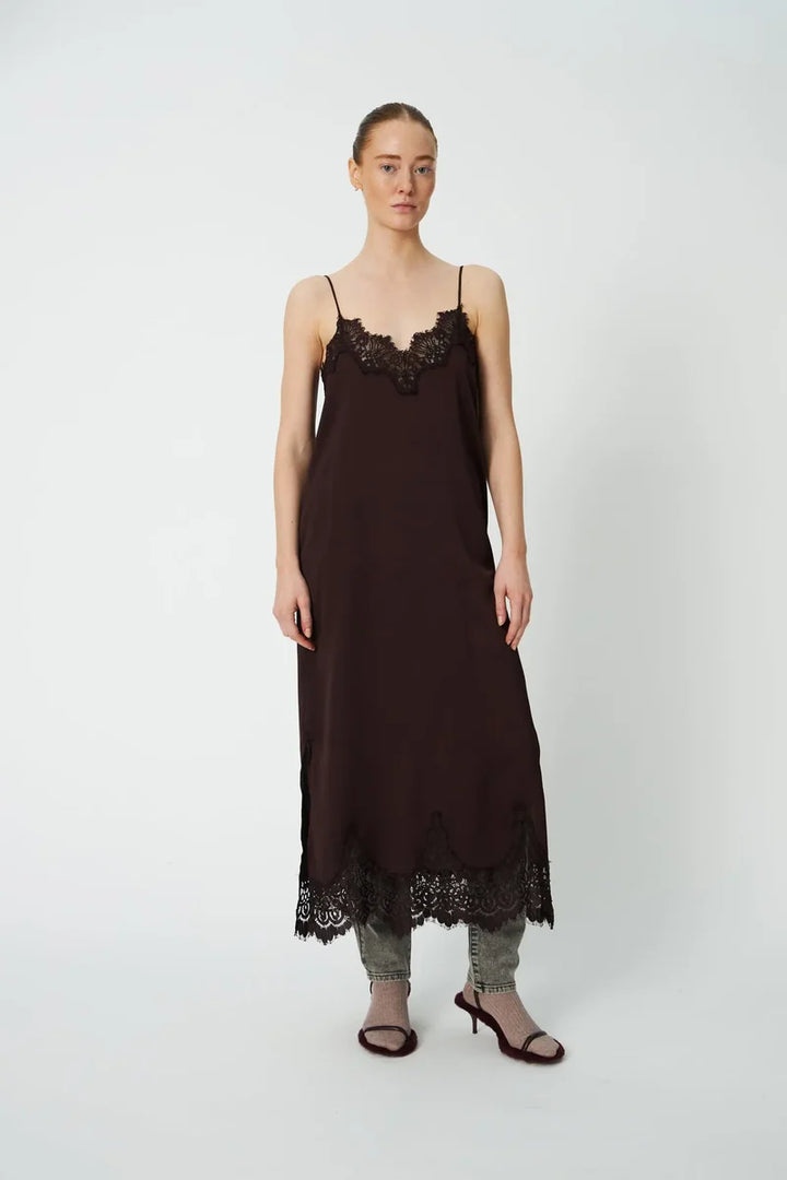 Stella Nova – Underlayer Lace Dress in Dark Brown