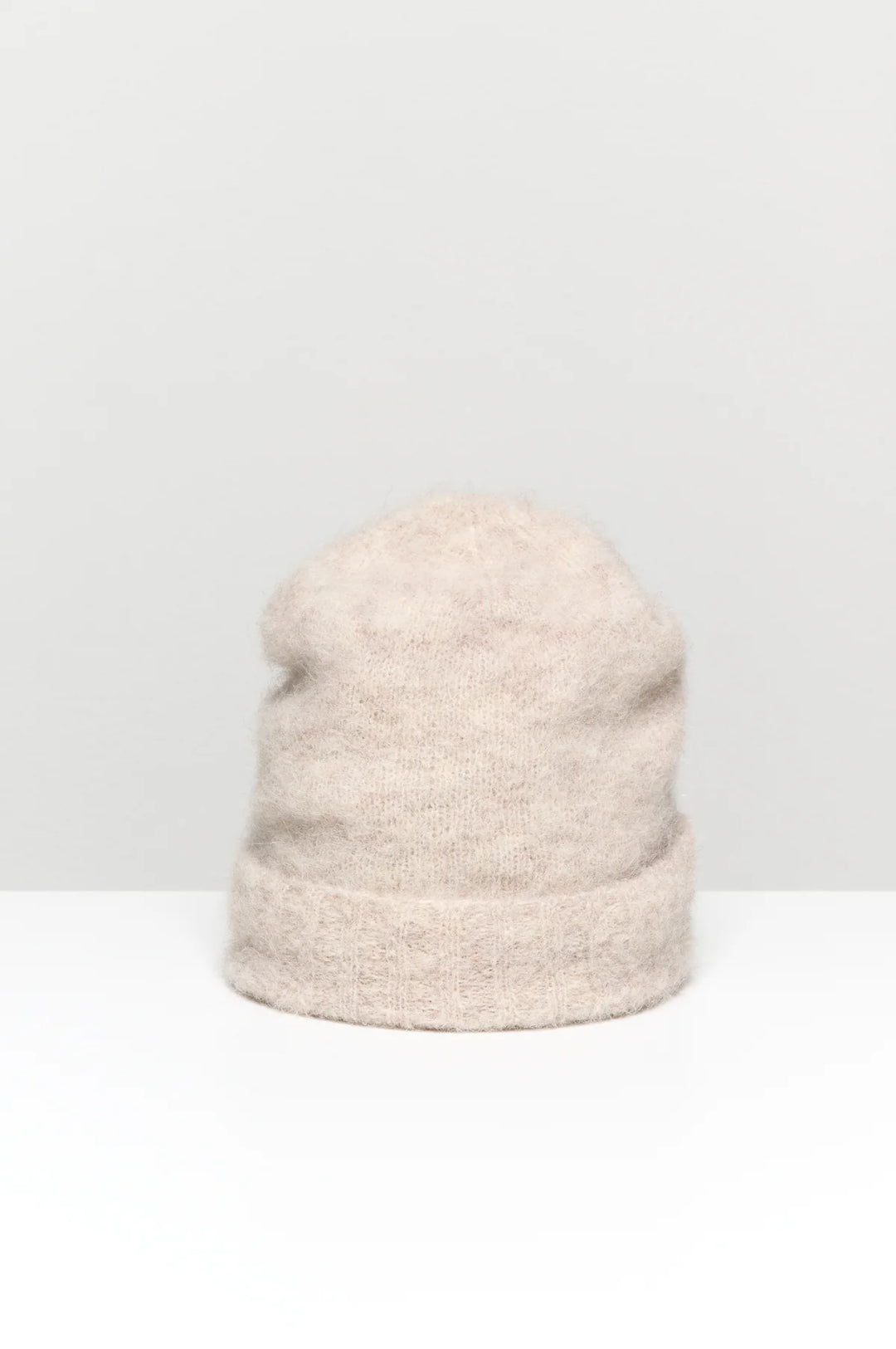 Humanoid – Assy Alpaca Knit Beanie in Beige Melange