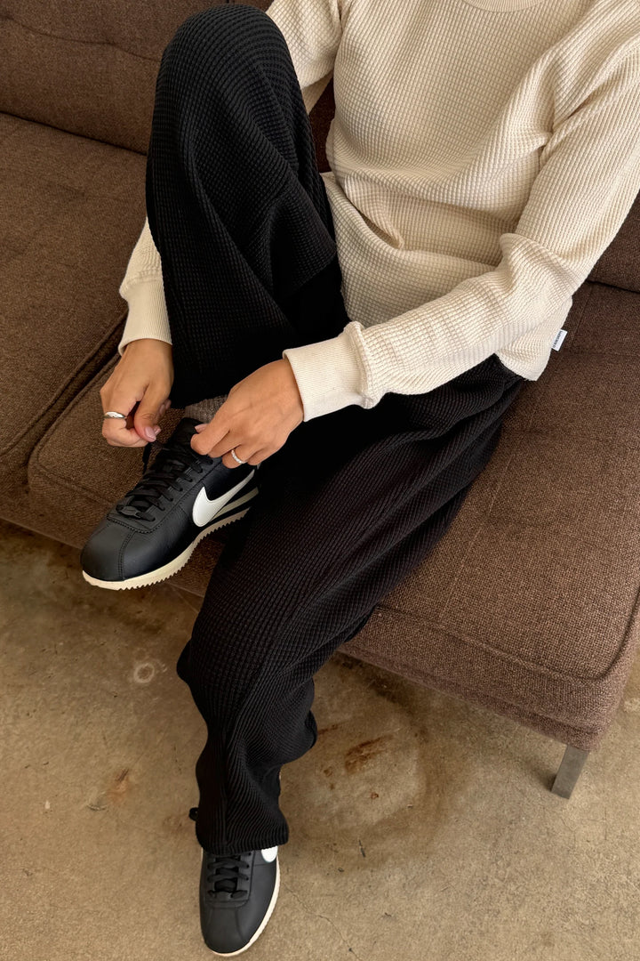 Le Bon Shoppe - Waffle Lo Pants in True Black