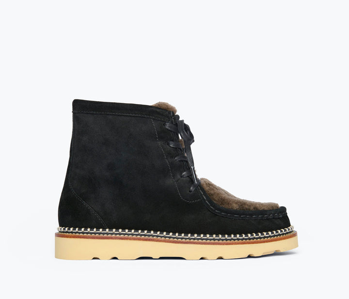 Freda Salvador – Winnie Moccasin Boot in Shadow Suede with Shearling