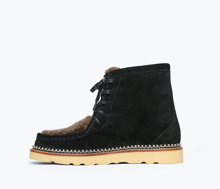 Freda Salvador – Winnie Moccasin Boot in Shadow Suede with Shearling
