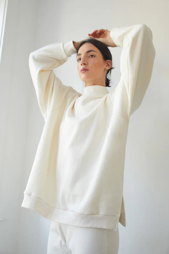 Wol Hide – Rib Neck Sweatshirt in Natural