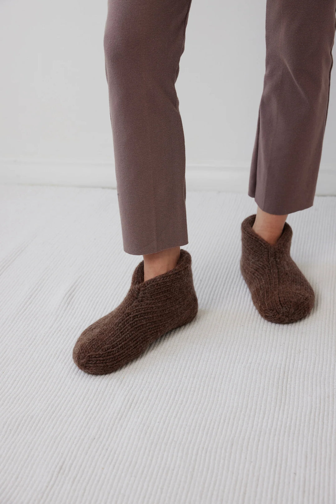 Wol Hide - Felted Slippers in Chestnut