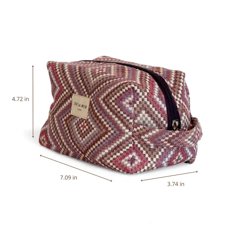 De La Mur Lines - Squared Makeup Bag in Nana