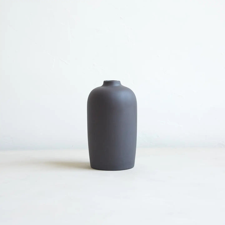 Floral Society – Ceramic Blossom Vase in Smoke