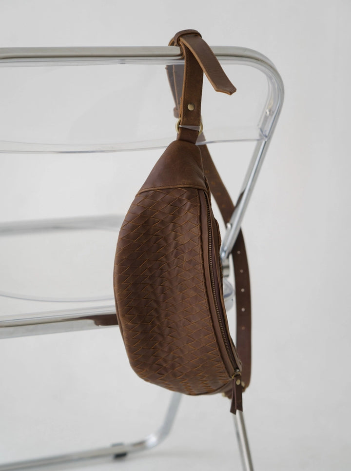 MANDRN - Woven Atlas Fanny Pack in Dark Saddle