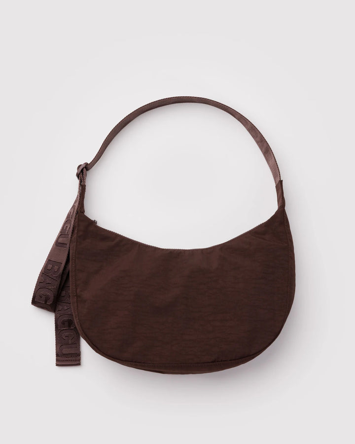 BAGGU - Medium Nylon Crescent Bag in Coffee