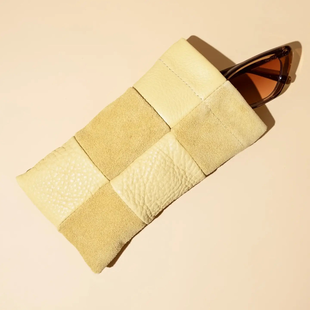 Primecut – Sunglasses Case in Butter Checkered Leather