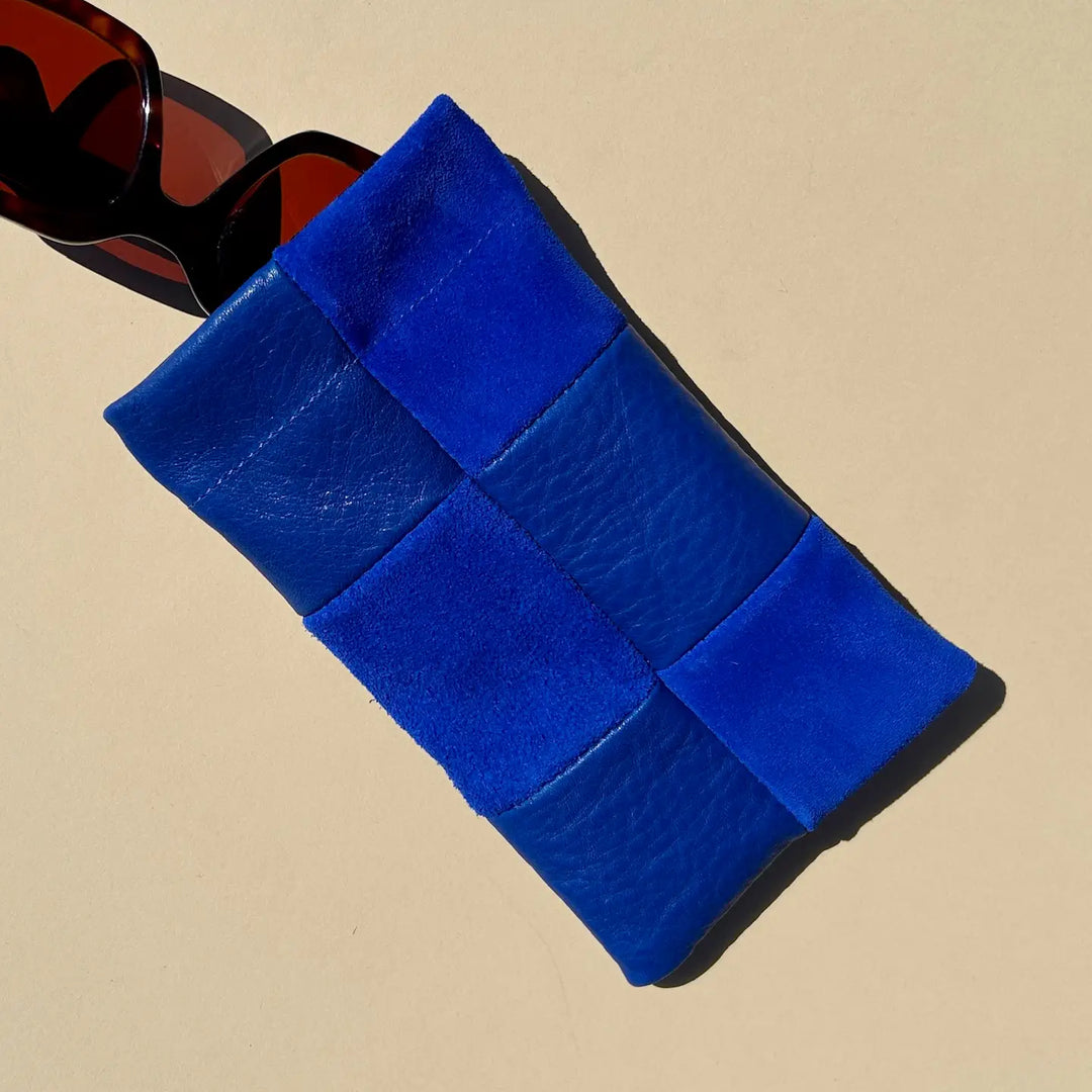 Primecut – Sunglasses Case in Lapis Checkered Leather