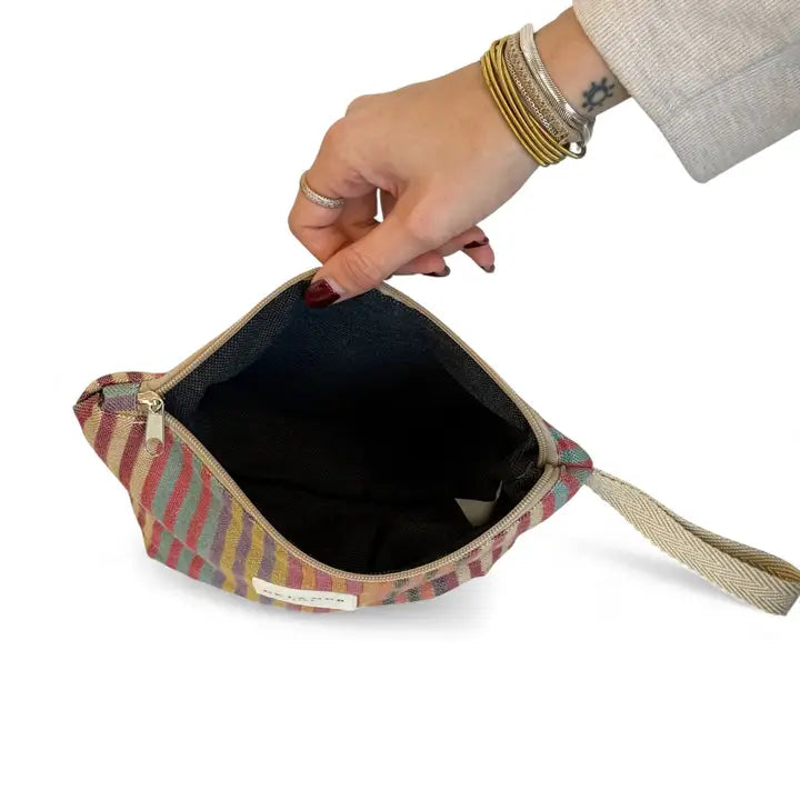 De La Mur Lines - Large Makeup Bag in Maria