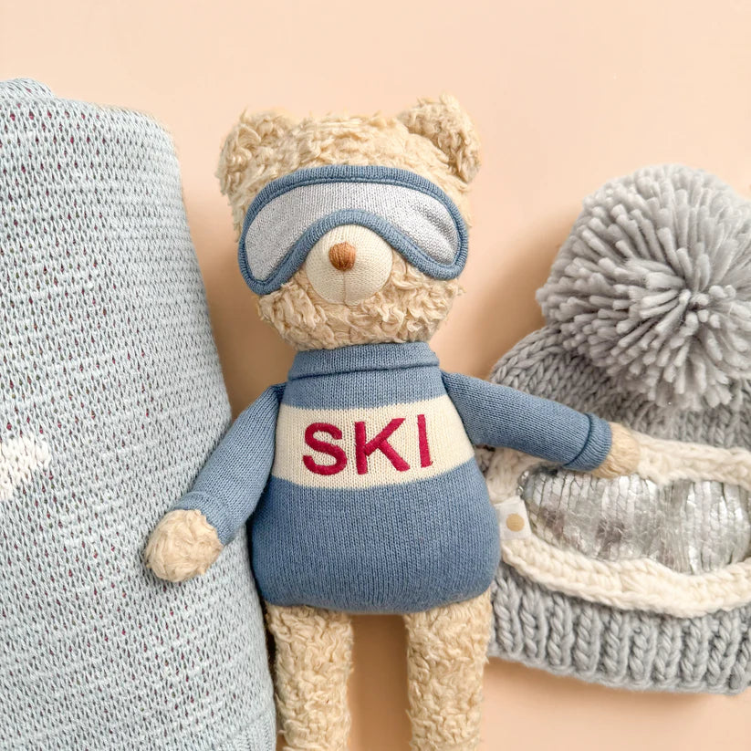 The Blueberry Hill – Benjamin Bear Ski Plushie