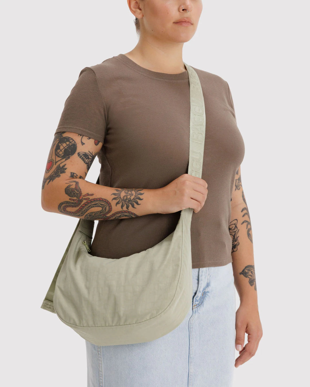 BAGGU - Medium Nylon Crescent Bag in Celadon