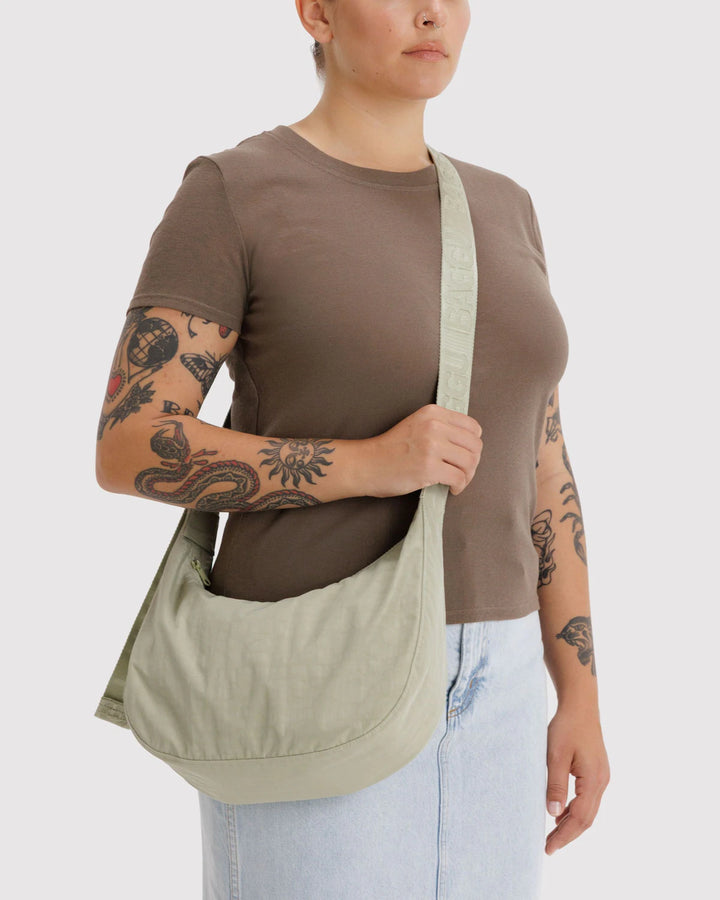 BAGGU - Medium Nylon Crescent Bag in Celadon