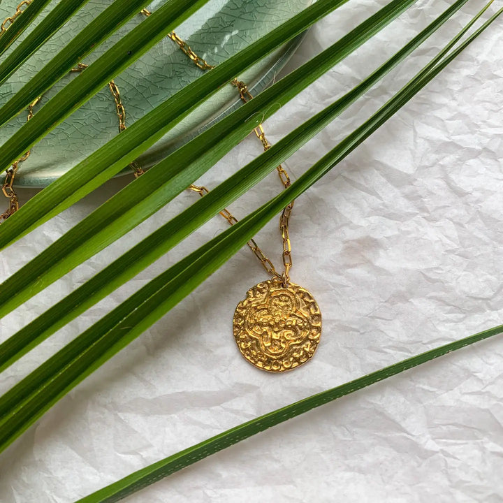 Sophie Deschamps Bijoux – Hammered Medallion Necklace